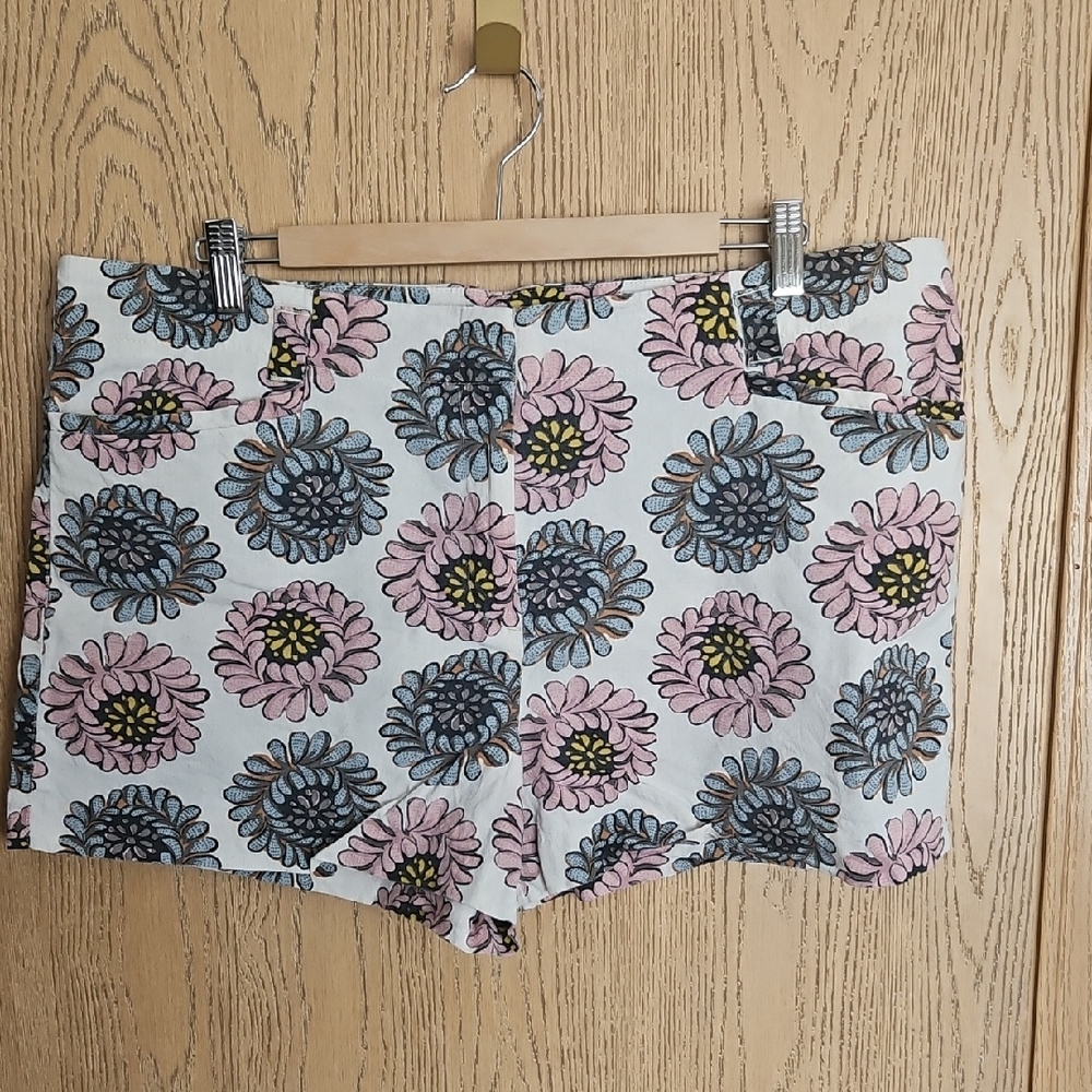 LOFT Floral Patterned Women's Shorts